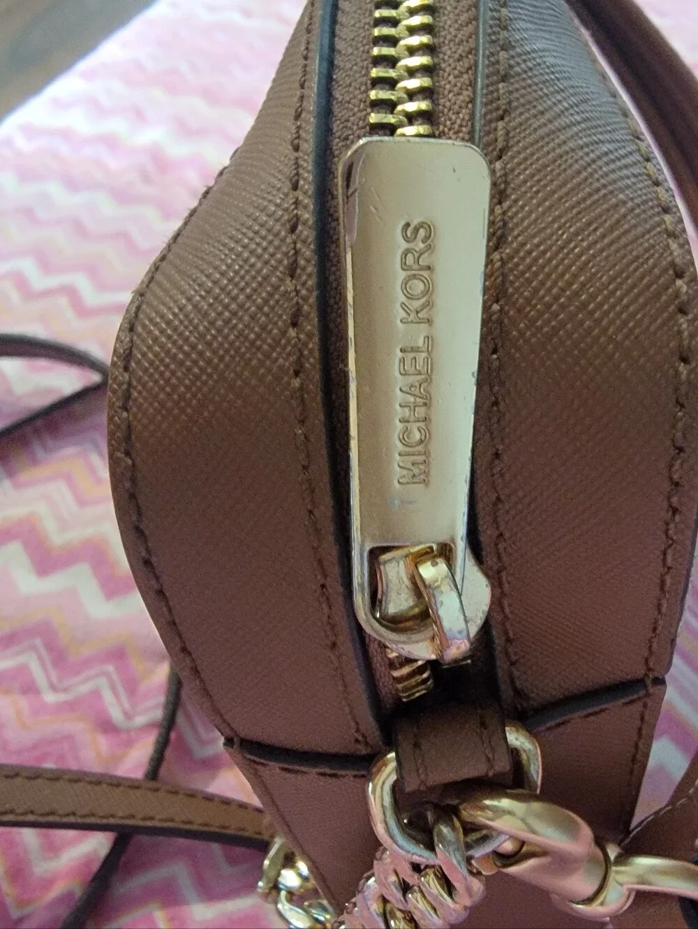Michael Kors Jet Set Signature Logo Crossbody Bag Vanilla Acorn Brown